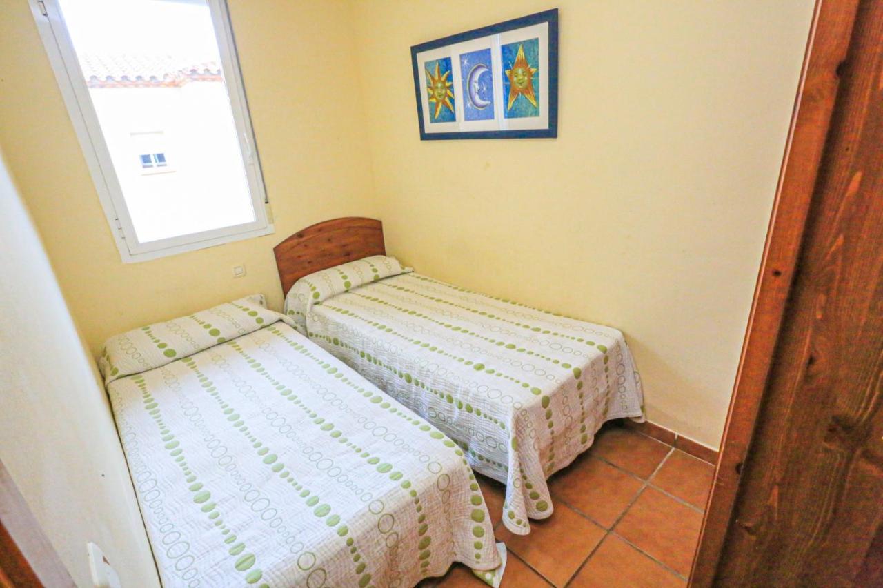 Las Brisas I - Only Families Miami Playa Extérieur photo